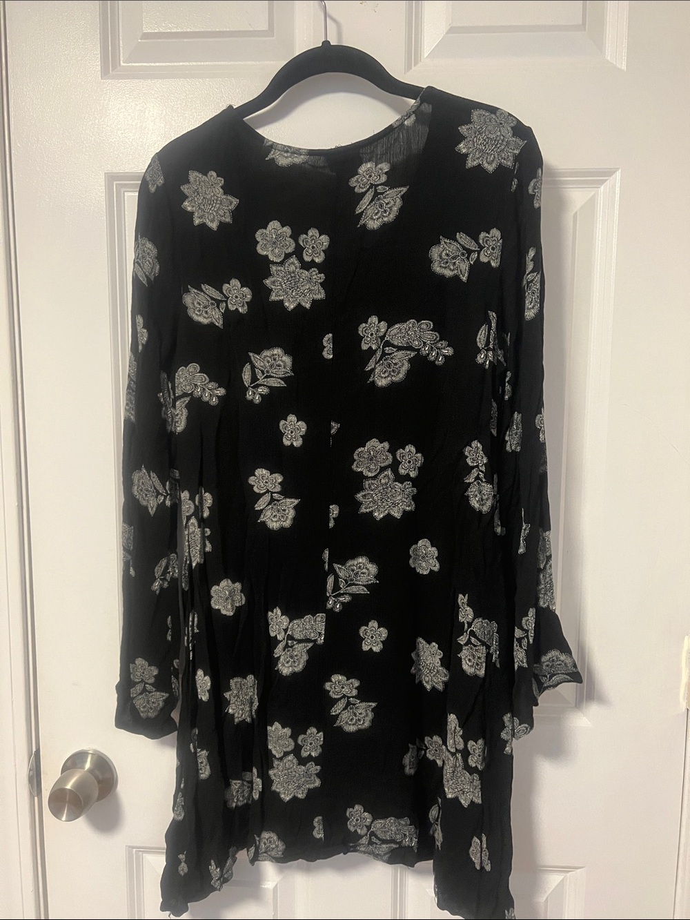 Target Brand Mossimo Supply CO Black Floral Tunic Dress - Picture 2 of 3